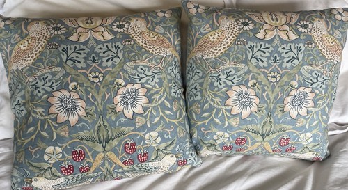 William morris strawberry - william,