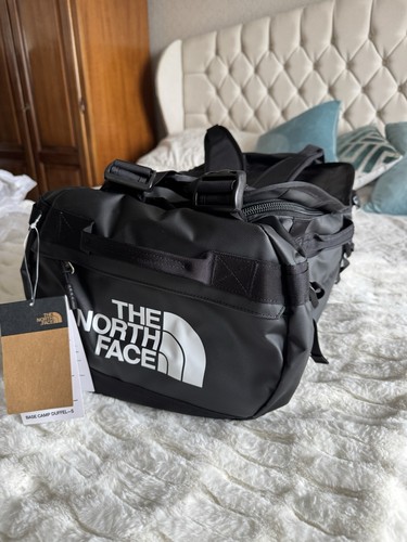 Bnwt the north face base - bnwt,