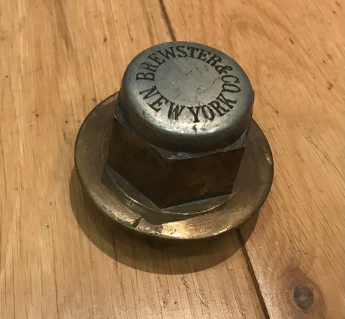 Antique brass hub - hub, original