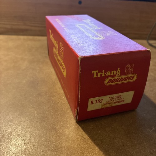 Triang r152 empty - r152, vgc