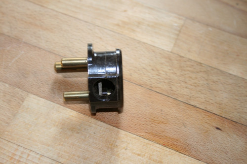 15a 546 round pin plug - ,