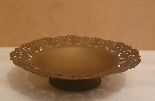 Vintage brass trinket - brass,