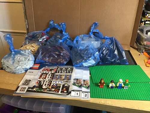 Lego creator expert 10218 pet - lego,