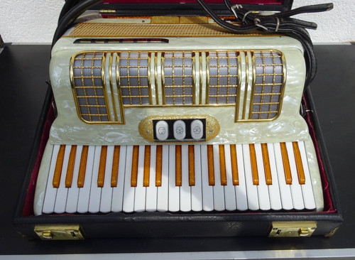 Accordion hohner show - 23,