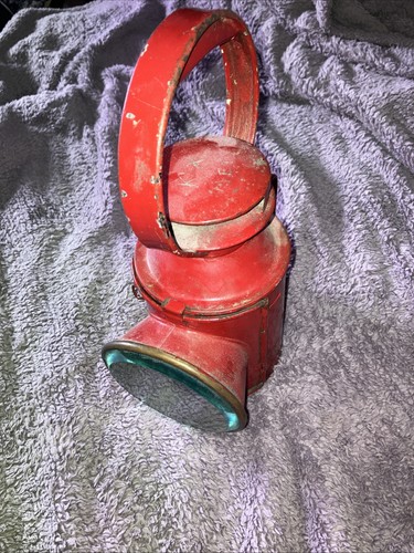 Railway lamp oil lantern - , with