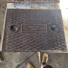Cast Iron Manhole Drain Cover 660mm X 510mm Heavy Duty Inspection Lid free p&p
