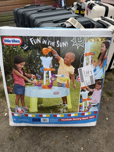 Bnib little tikes fountain - bnib,