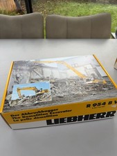 Liebherr 954 Long Reach