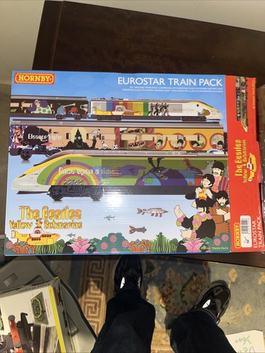Hornby beatles train - train, pack