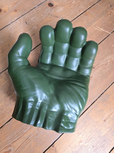 Hulk hand