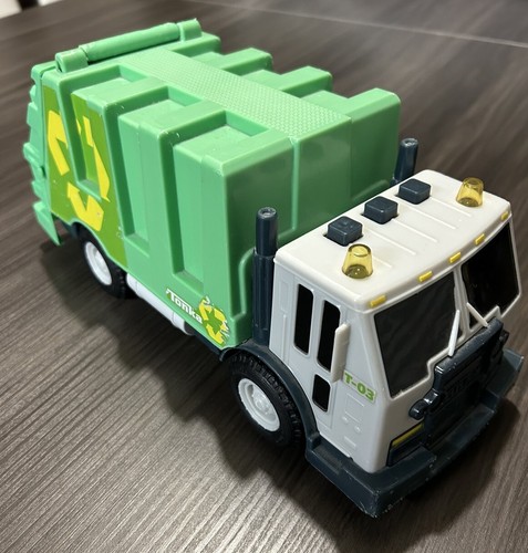 Tonka garbage truck toy - garbage, lights