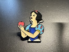 Snow White Pin Badge Snow White & Seven Dwarfs Enamel Brooch Disney