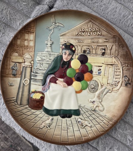 Royal doulton lady balloon - lady,