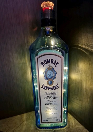 Bombay sapphire upcycled - sapphire,