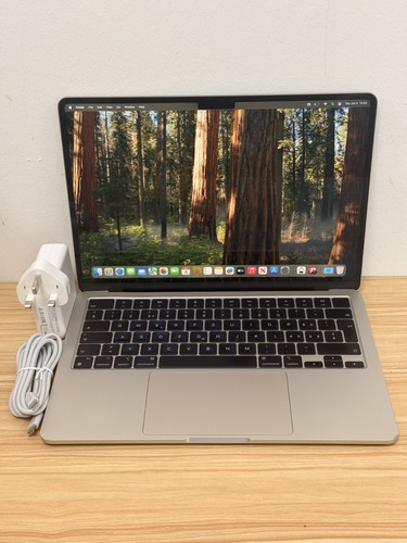 Apple macbook air 2022 - 13.6",