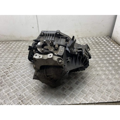 Vauxhall astra gearbox 6 - j,