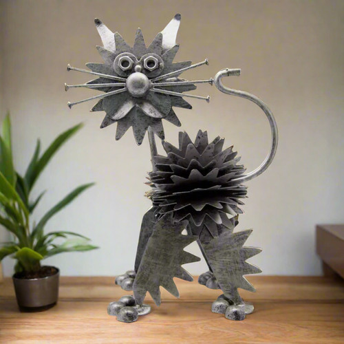 Metal cat ornament statue - cat, nuts
