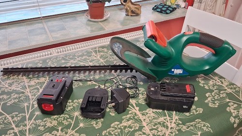 Black decker cordless hedge - black,