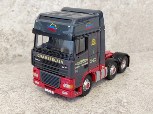 Corgi modern trucks - corgi,