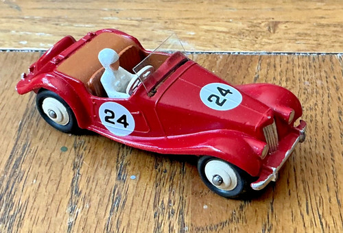 Dinky toys 108 - mg, midget