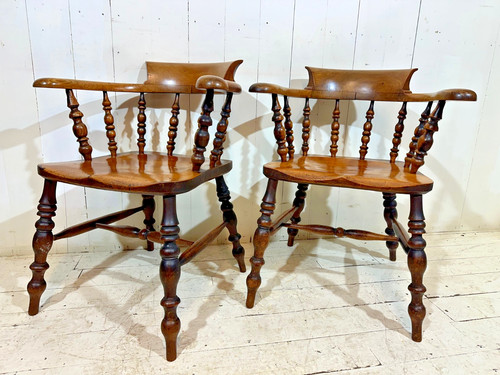 Antique captain bow - bow, chair