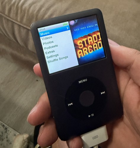 Apple ipod classic 7th - ipod,