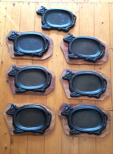 Vintage cow cast iron sizzler - cast,