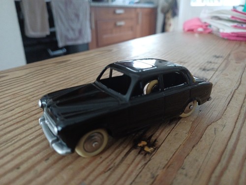 Dinky 24b atlas - dinky, peugeot