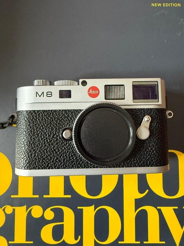 Leica near pristine - m8.2, in