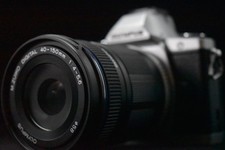 [1 Yr Warranty] Olympus OMD E-M5 Mirrorless Digital Camera with Lens Silver 8264