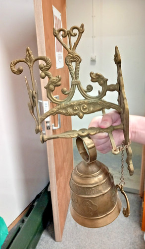 Large solid brass wall - large,