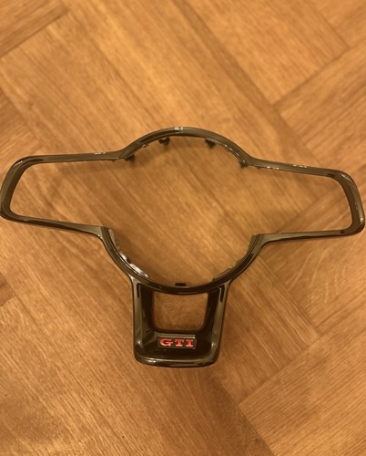 Gloss black steering wheel - steering,