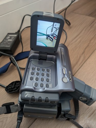 Sony handycam ccd trv46e - sony,