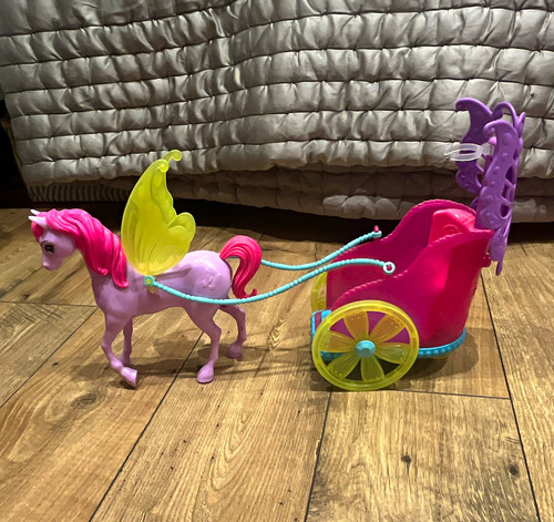 Mattel barbie winged - mattel, &