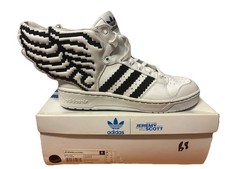 BNIB adidas Jeremy Scott Wings