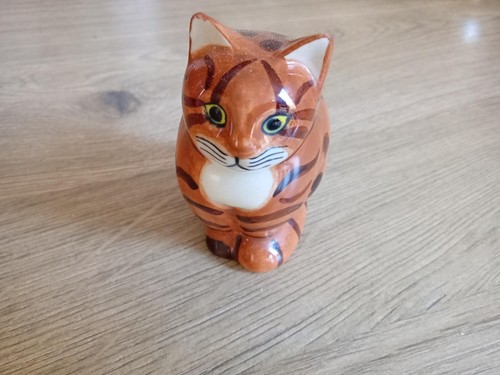 Quail pottery cat - figurine,