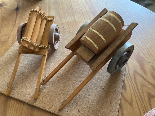 Small wooden light - brown, model