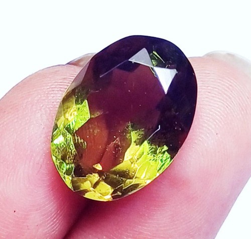 Zultanite color changing 70 - color, 10.70