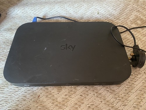 Sky box 1tb es340d8 with - q,