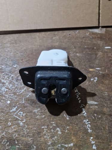 Nissan note tailgate - tailgate, lock