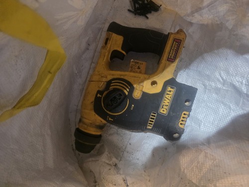 Dewalt hammer drill 18v - dewalt,