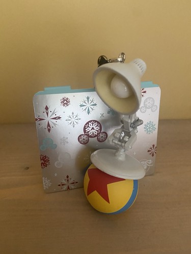 Disney store parks luxo - store,
