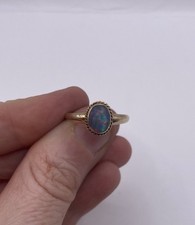 Opal Doublet Ring. 9ct Gold Ring. 1.6g. Size P. Used. 