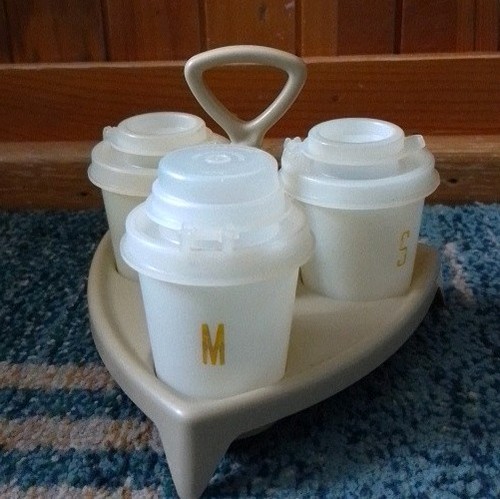 Tupperware cruet set circa - tupperware,