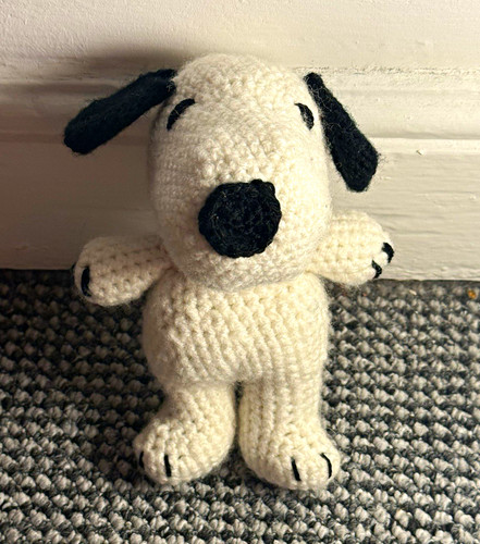Snoopy peanuts mini crocheted - peanuts,