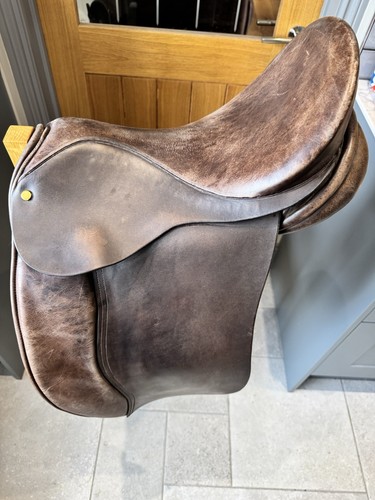 Fylde saddle medium - saddle, 17"