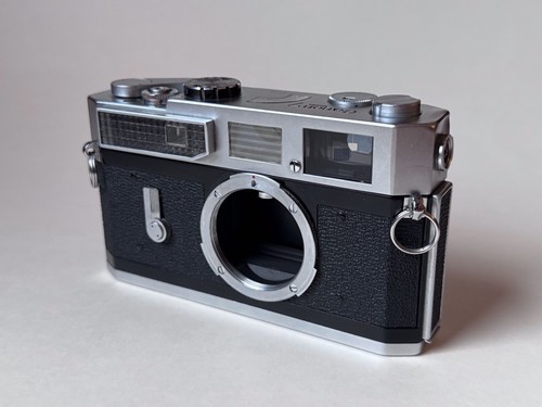 Canon model 35mm - model,