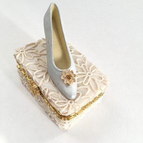 Trinket box with lid - trinket,