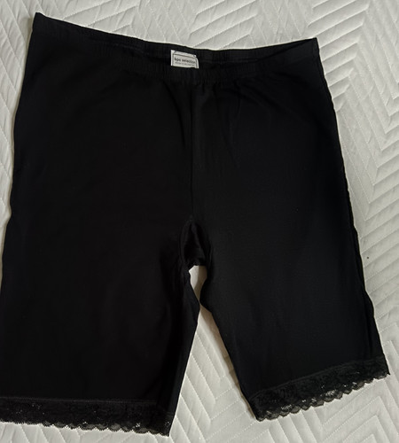 Black anti chafe chub - chafe, lace
