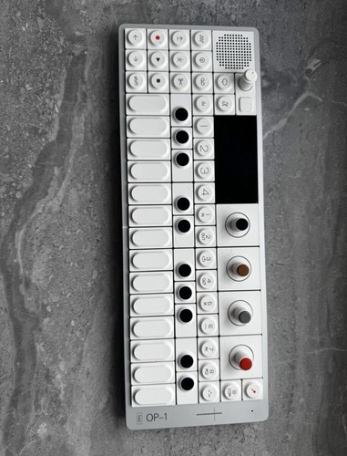 Teenage engineering field - op-1,